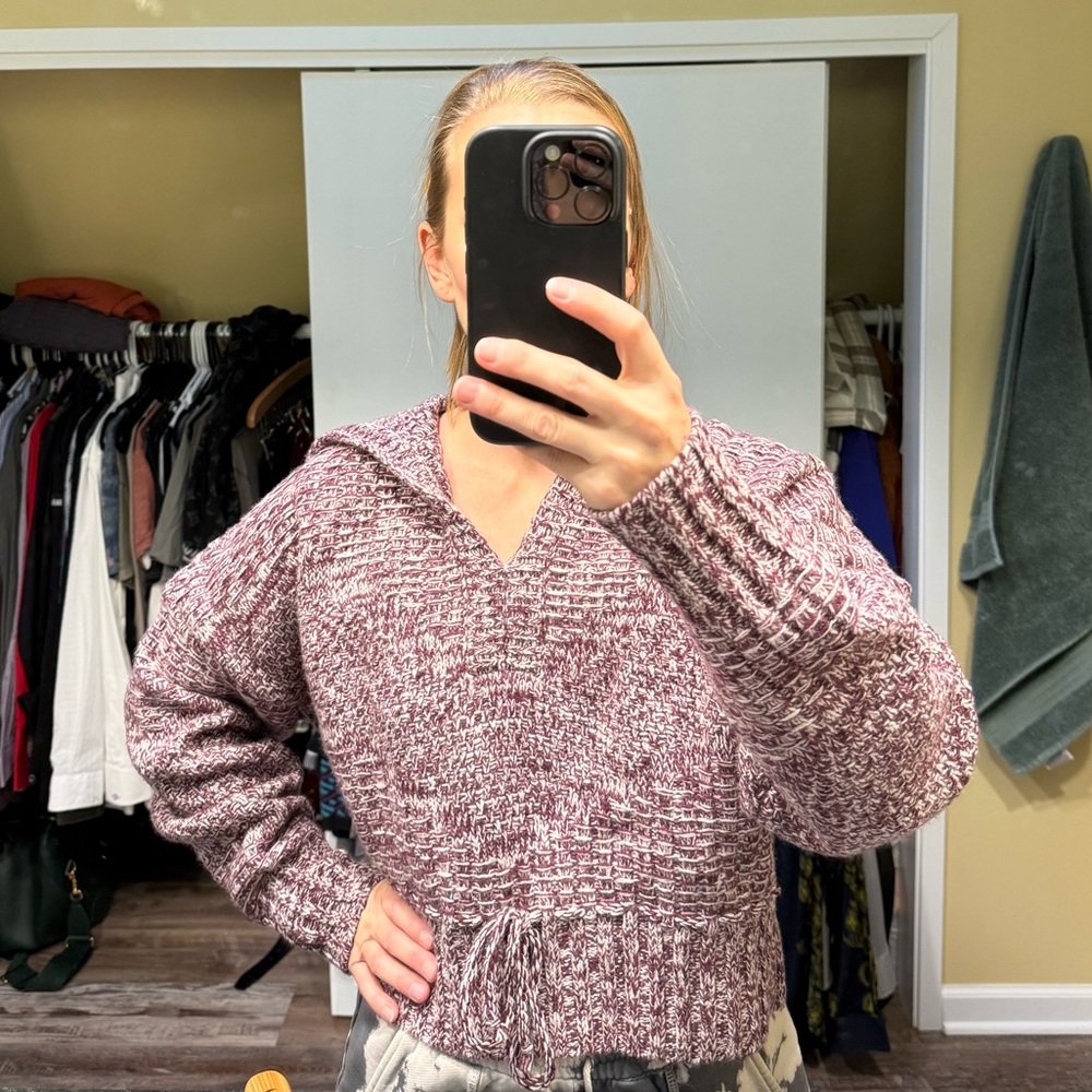 Women's NWOT Designer Purple/Burgundy Hooded Wool Pullover Sweater - Picture 5 of 11
